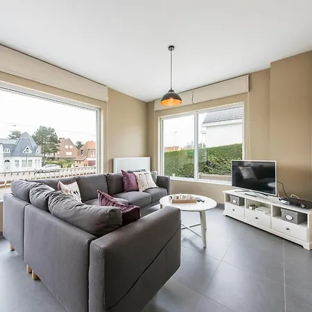 By The Sea In Belgium With Sunny Terrace, Cleaning Included Villa